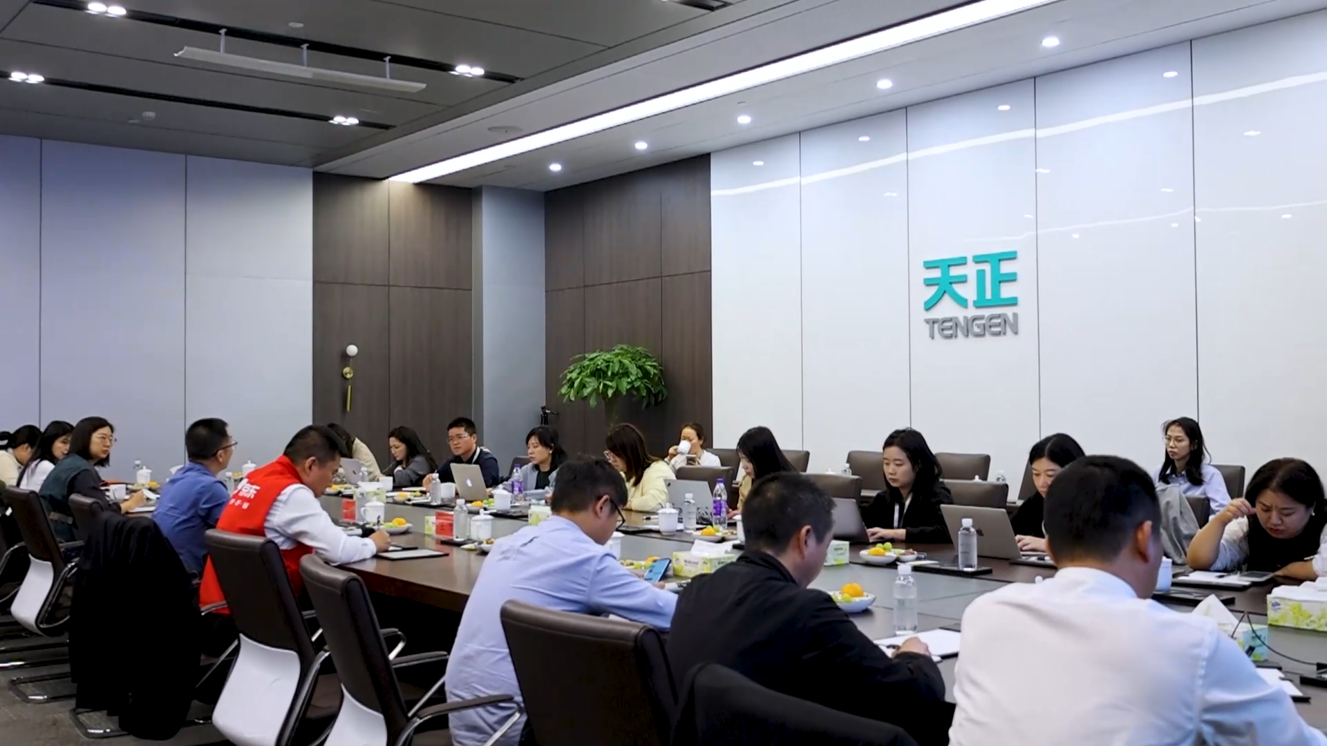 京东工业走进亚游集团ag8，探访产业数智化之路！